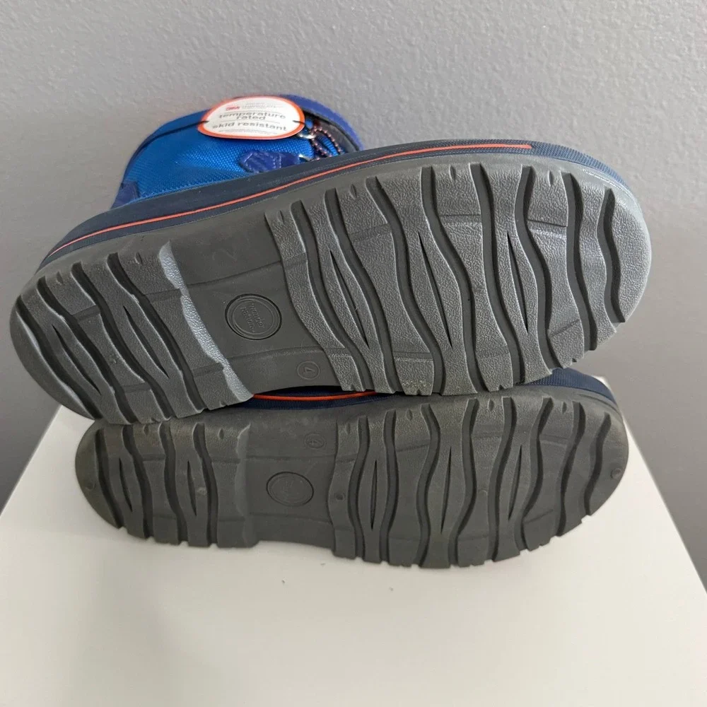Wonder Nation Snow Boots Kids Size 4 Blue Orange  3M Thinsulate Water Resistant